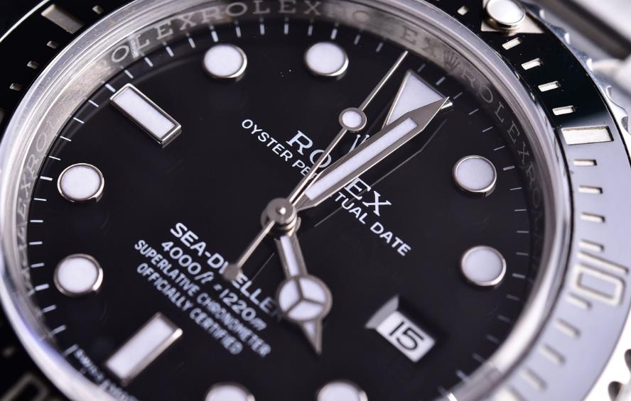 勞力士手表進水起霧如何處理？（重慶勞力士維修中心）