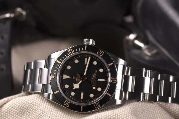 勞力士拋光后貶值嗎？專家解讀與實例分析