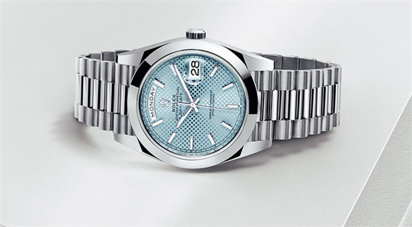 手表急救秘籍：勞力士表殼破裂的創(chuàng)新修復(fù)法（圖）